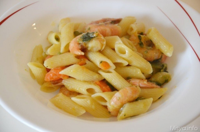 Pasta verdure e code di gamberi