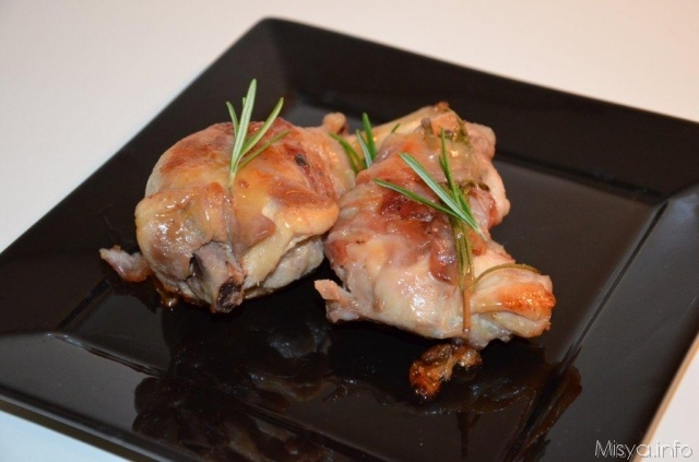 Pollo avvolto in pancetta