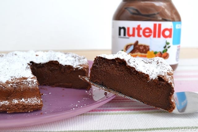 http://img.misya.info/Misya2/2015/03/Torta-magica-alla-nutella1.jpg