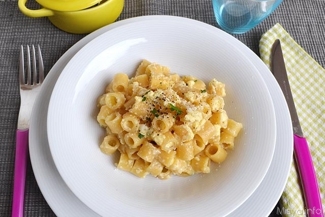 Pasta cacio e uova