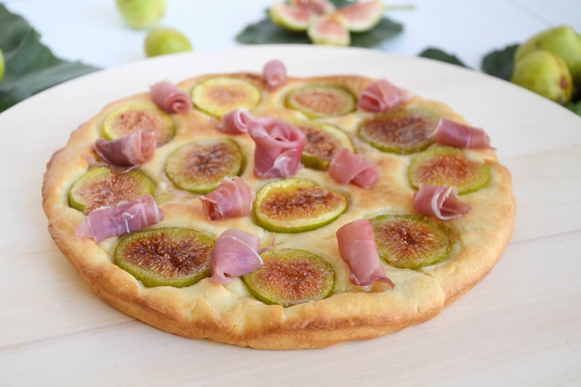 » Focaccia con fichi e prosciutto Ricetta Focaccia con fichi e