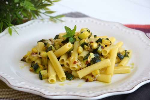 Pasta Zucchine E Gamberetti - Ricetta Di Misya